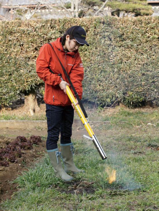 xKB-200_02-1-550x729.jpg.